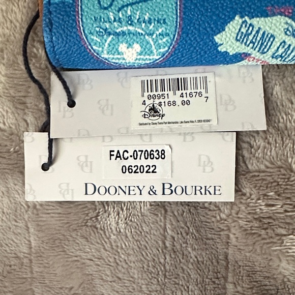 NWT Dooney & Bourke Blue and Pink Disney Wristlet - Picture 2 of 5